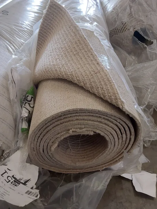 QUALITY ROLL OF PRESTIGE DESIGN RIB LITTLE LAMB AB CARPET // SIZE: APPROXIMATELY 5 X 5.7m