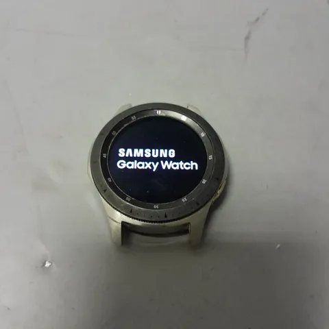 SAMSUNG GALAXY WATHC IN STAINLESS STEEL 