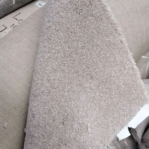 ROLL OF FIRST IMPRESSIONS CLEAN CUT CARPET APPROXIMATELY 10.1 X 4M