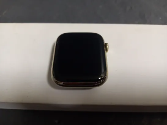 APPLE WATCH SERIES 7 45MM 