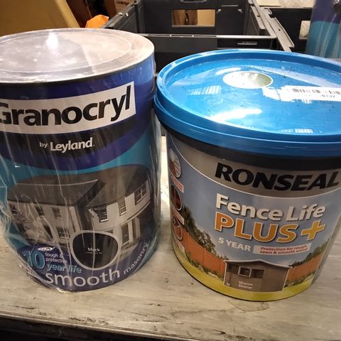 TOTE OF ASSORTED ITEMS INCLUDING GRANOCRYL BLACK AND RONSEAL FENCE LIFE PLUS