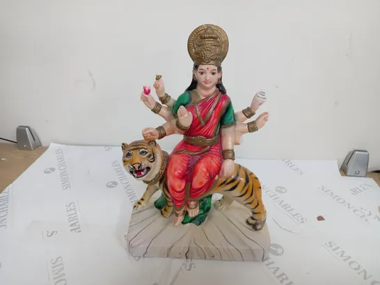 TRADITIONAL THEMED STATUE