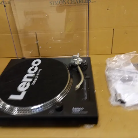 LENCO L-3809 DIRECT DRIVE TURNTABLE WITH USB RECORDING