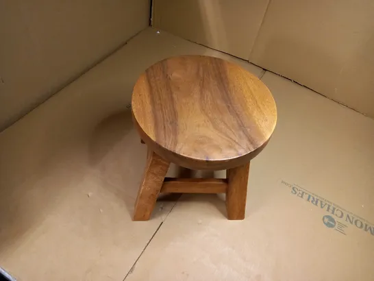 SOLID WOODEN LOW STOOL