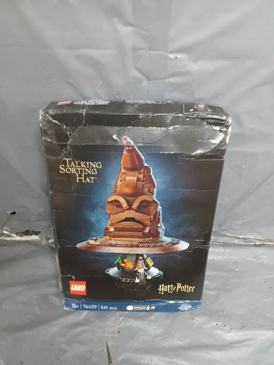 LEGO HARRY POTTER TALKING SORTING HAT  RRP £89.99