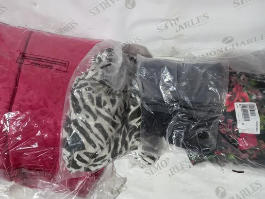 BOX OF APPROXIMATELY 10 ASSORTED HOUSEHOLD ITEMS TO INCLUDE DESIGNER FLORAL PRINT TROUSERS IN BLACK/PINK SIZE 12, DESIGNER TALL PLUSH FLEECE IN RUBY COLOUR SIZE 2XL, ETC