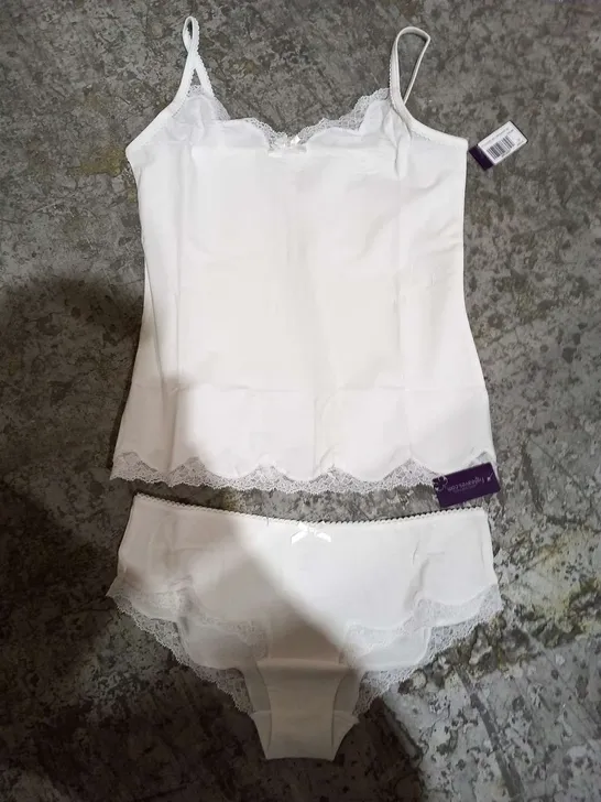 APPROXIMATELY 90 FIG LEAVES CAMI SET WHITE SIZE 12