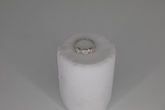 18CT WHITE GOLD DRESS RING SET WITH DIAMONDS WEIGHING +0.58CT RRP £1760