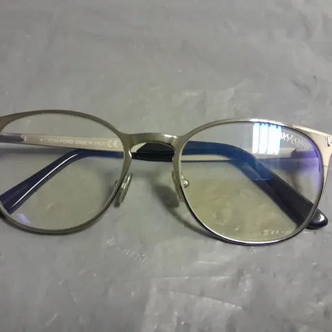 PAIR OF TOM FORD GLASSES - SILVER