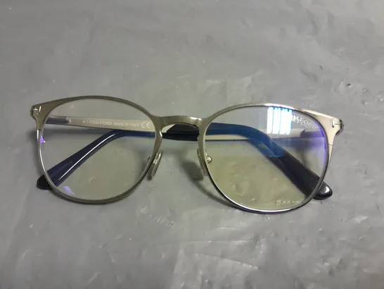 PAIR OF TOM FORD GLASSES - SILVER