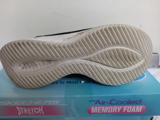 SKETCHERS STRETCH AIR-COOLED MEMORY FOAM LACED SNEAKERS (UK 6)