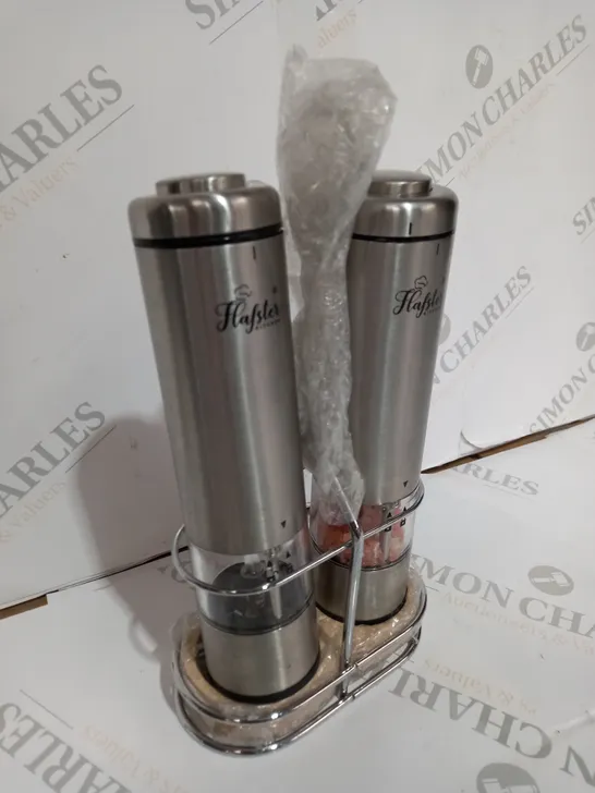 ELECTRIC SALT AND PEPPER GRINDER SET - BATTERY OPERATED