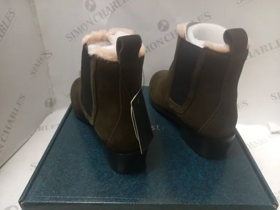 BOXED ELLIN SUADE ANKLE BOOTS - SIZE 6