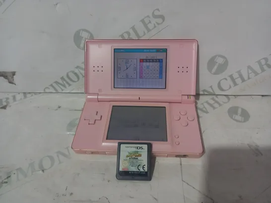 NINTENDO DS LITE HANDHELD GAMES CONSOLE IN PINK (USG-001) W. SHREK SMASH N' CRASH RACING GAME