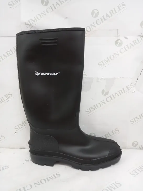 DUNLOP HIGH TOP WELLIES IN BLACK - EU 45