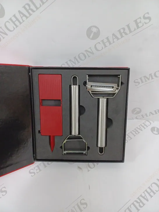 BOXED PIRANHA PROFESSIONAL PEELERS WITH SHARP TEETH 