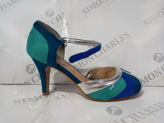 BOXED PAIR OF JOE BROWNS CLOSED TOE SUEDE HEELS IN BLUE MULTI UK SIZE 5