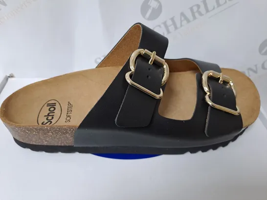 BOXED SCHOLL SANDLES IN BLACK SIZE 6