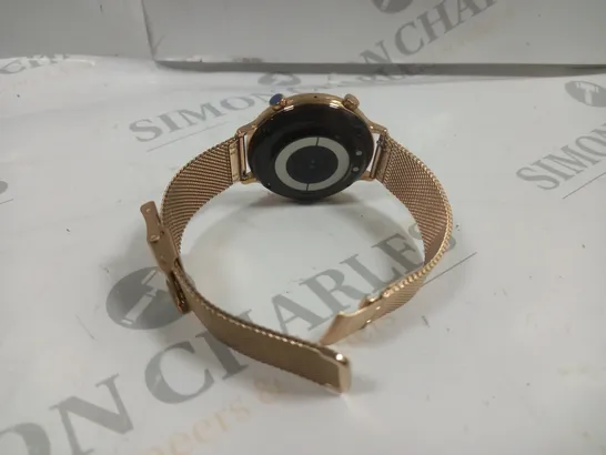 BOXED SMARTWATCH IN IN GOLD COLOUR