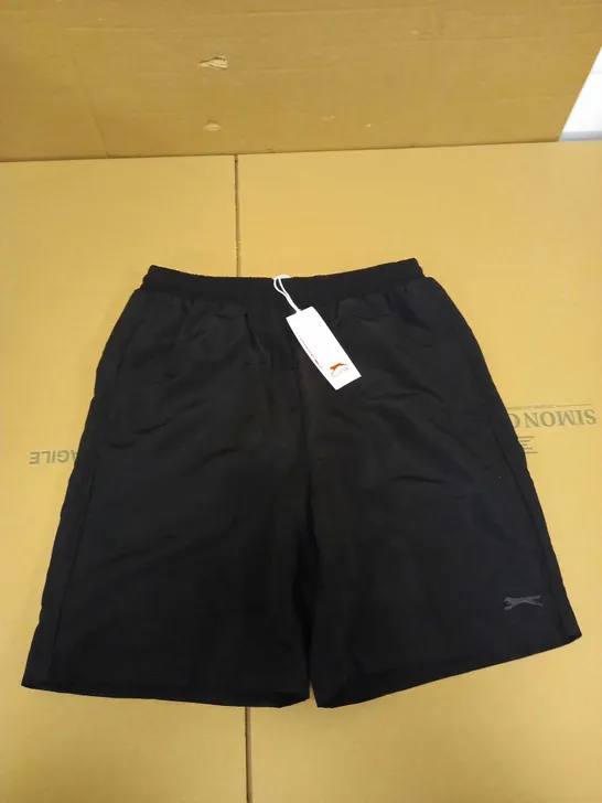 SLAZENGER BLACK WOVEN SHORTS - LRG