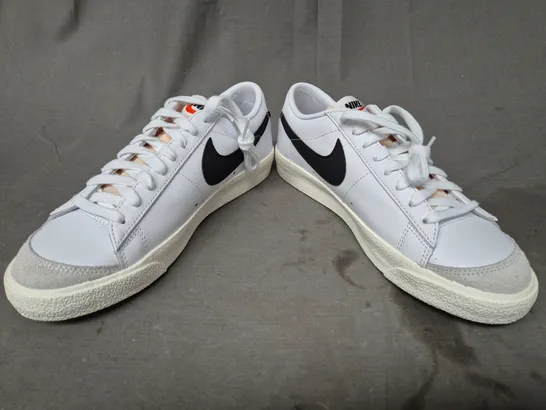 BOXED PAIR OF NIKE BLAZER LOW '77 SHOES IN WHITE UK SIZE 7