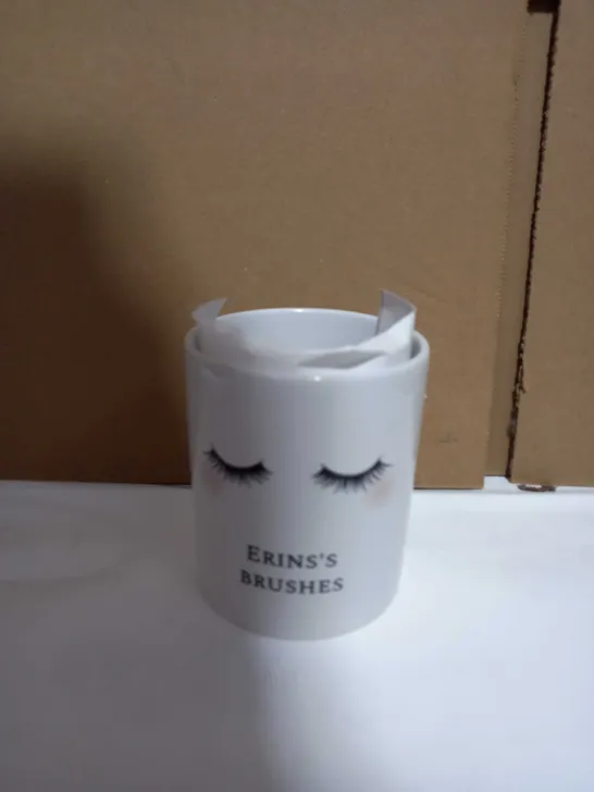 PERSONALISED EYELASHES CERAMIC STORAGE POT  RRP £17.99