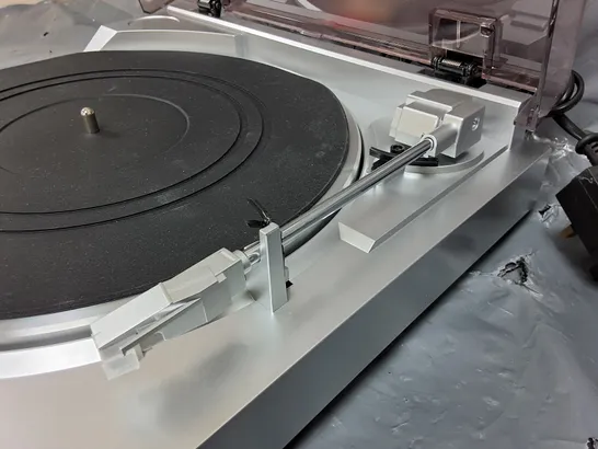 BOXED DENON DP-29F BELT DRIVE TURNTABLE - SILVER