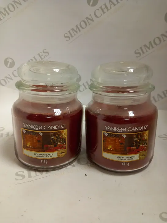 LOT OF 2 YANKEE CANDLE MEDIUM JAR HOLIDAY HEARTH - 411G