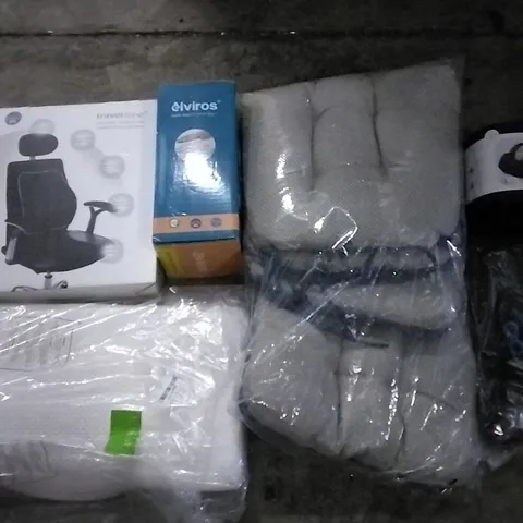 PALLET OF ASSORTED ITEMS INCLUDING INFINITY PILLOW, TRAVEL EASE, AND BACK SUPPORT PILLOW ETC