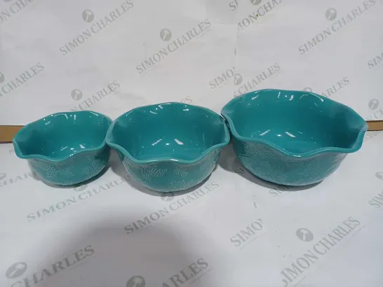 TEMP-TATIONS ALL A FLUTTER NESTING 1-2-3 BOWL SET