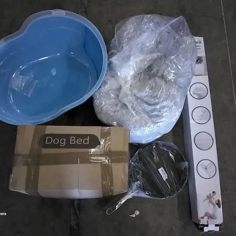 PALLET OF ASSORTED ITEMS INCLUDING CAT LITTER BOX, PET BEDS, FRYING PAN, RETRACTABLE SAFETY GATE, CAT TREE, LIQUID TRANSFER PUMP