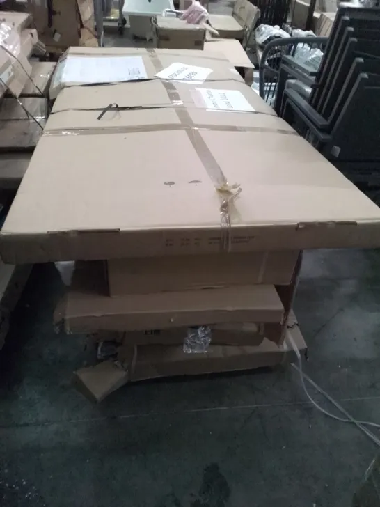 PALLET OF ASSORTED BATHROOM FURNITURE INCLUDING SHOWER DOOR, SHOWER PANELS, SHOWER TRAYS,