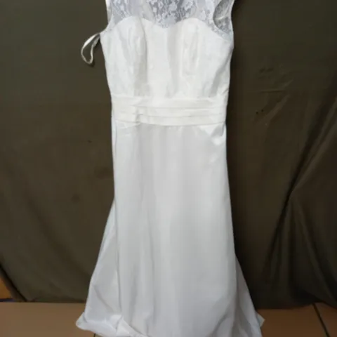 BERKETEX BRIDE EMILY FOX WEDDING DRESS - 18