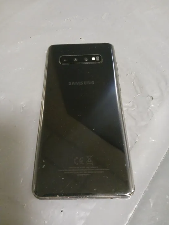 UNBOXED SAMSUNG GALAXY S10+ MOBILE PHONE 