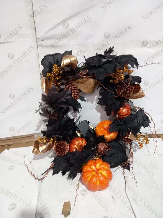 AUTUMN PRE-LIT BLACK LEAF WREATH WITH PUMPKINS RRP £34.99