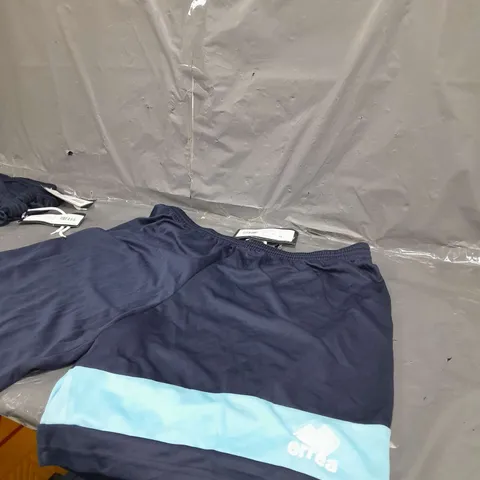 LOT OF THREE BLUE SHORTS XL , XXL