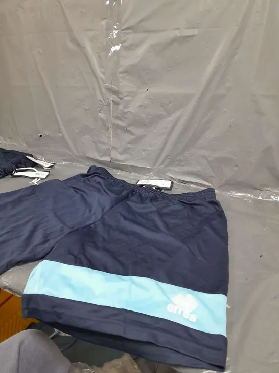 LOT OF THREE BLUE SHORTS XL , XXL