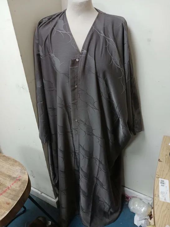 LADIES GREY HOUSECOAT SIZE 54