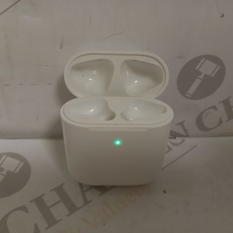 APPLE AIRPODS (CASE ONLY)