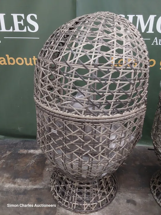 DESIGNER FREESTANDING SWIVEL RATTAN EGG CHAIR