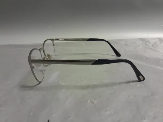 PAIR OF TOM FORD GLASSES - SILVER