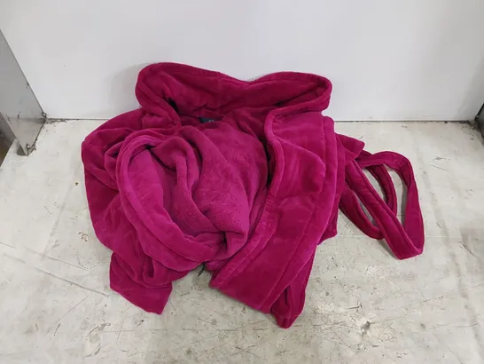 BOXED SUPREME 100% COTTON VELOUR ANKLE BATH ROBE - RASPBERRY // SIZE: LARGE 