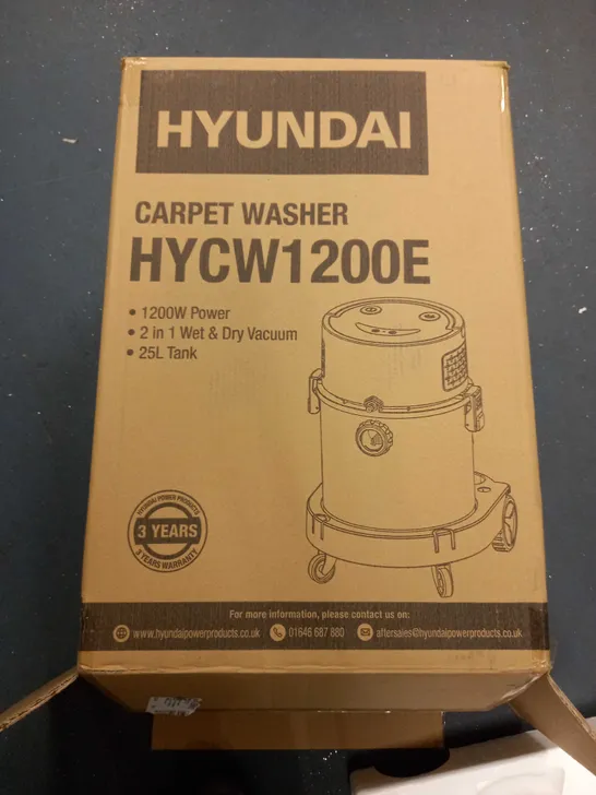 HYUNDAI 1200W WET & DRY VACUUM 2-IN-1 UPHOLSTERY CLEANER