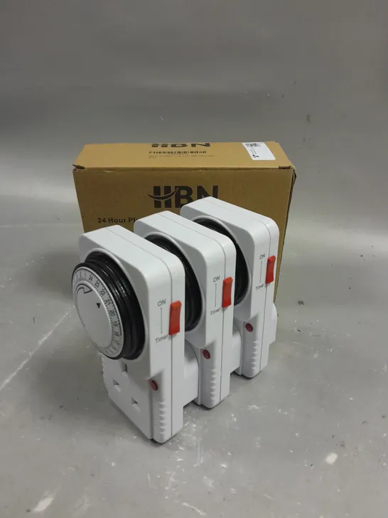 BOXED HBN 24HR PLUG-IN MECHANICAL TIMER SWITCH TRIO 