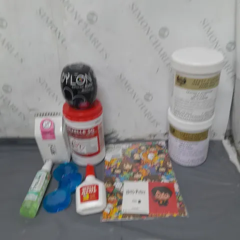 LOT OF ASSORTED HOUSEHOLD ITEMS TO INCLUDE CRAFT GLUE, SMOL WASHING UP LIQUID AND DYLON