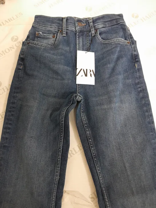 ZARA SLIMFIT BOOTCUT LEG HIGH RISE DENIM JEANS - SIZE 34