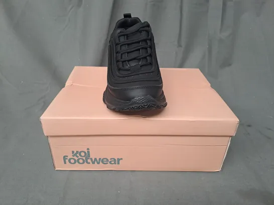 BOXED PAIR OF KOI LIZZIES V2 EXTRA CHUNKY TRAINERS IN BLACK EU SIZE 36