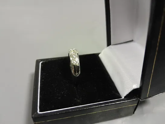 18CT WHITE GOLD FIVE STONE HALF ETERNITY RING GYPSY SET WITH NATURAL DIAMONDS