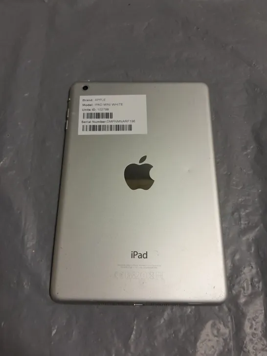 UNBOXED APPLE IPAD MINI IN WHITE - A1432