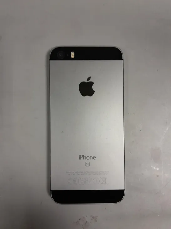 APPLE IPHONE 5 SE SMARTPHONE 